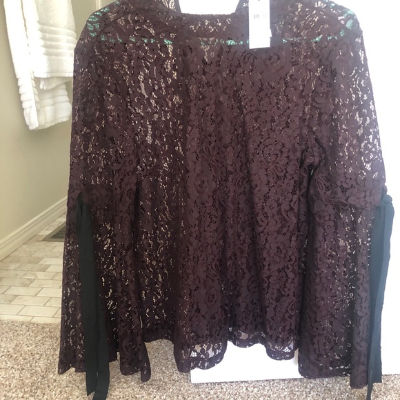 Loft Blouse - Picture 4 of 4